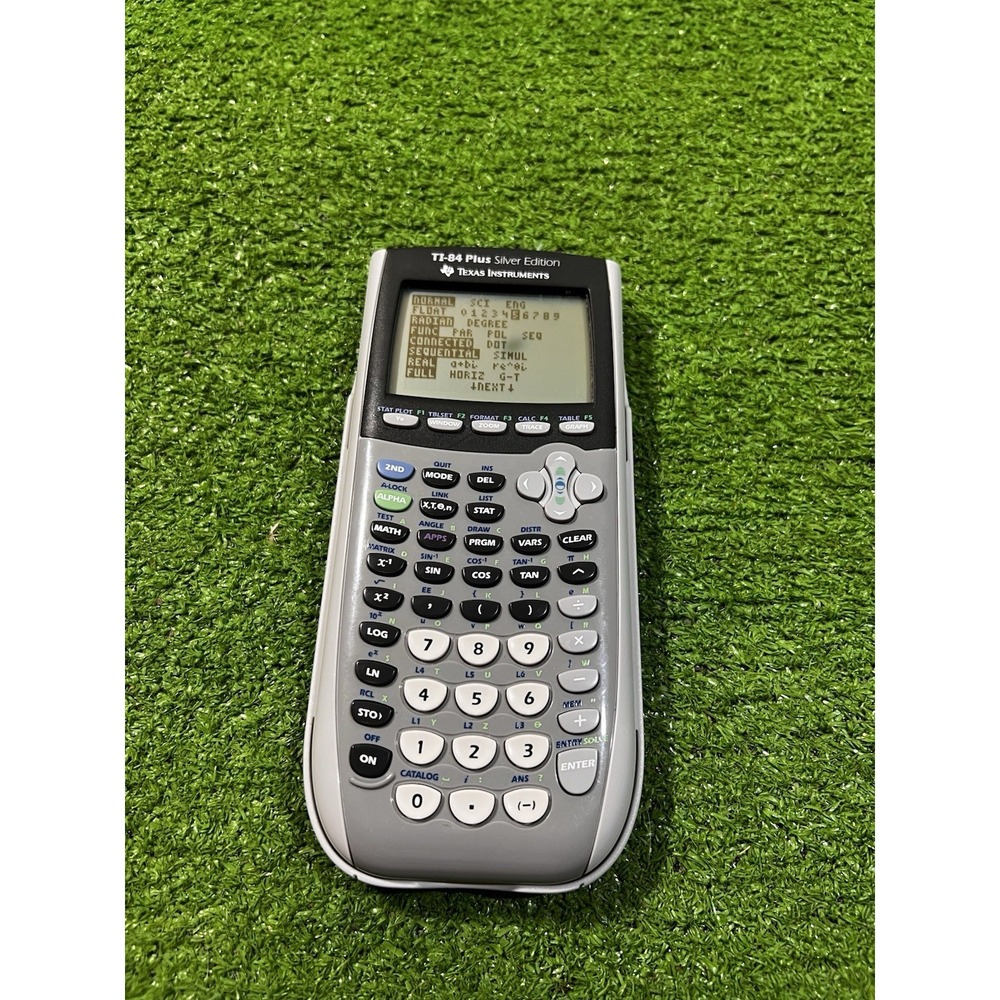 Texas Instruments TI-84 Plus Silver Edition Graphing Calculator LCD w/ Cover